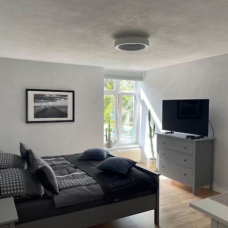 Modernes Apartment II In Oldenburg Buitenkant foto